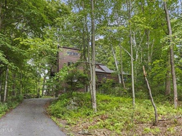 House for sale in Williamstown, Berkshire County