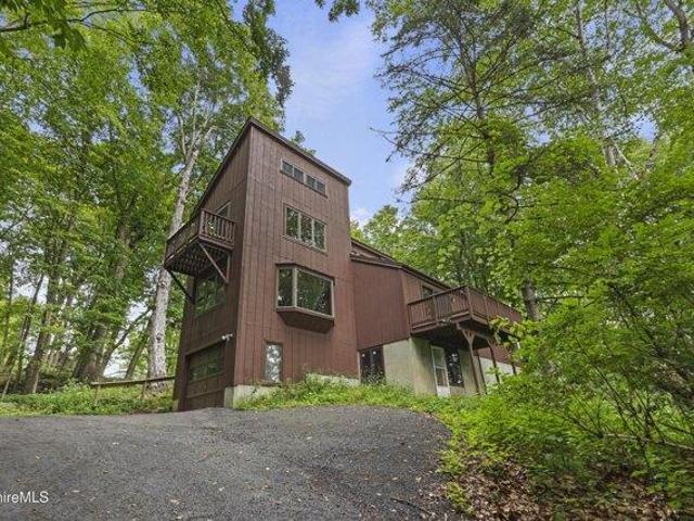House for sale in Williamstown, Berkshire County
