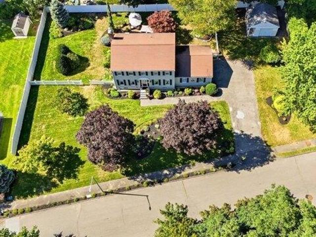 House for sale in Wilmington, Middlesex County