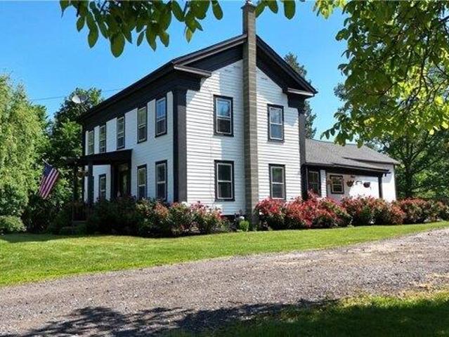 House for sale in Niagara, New York