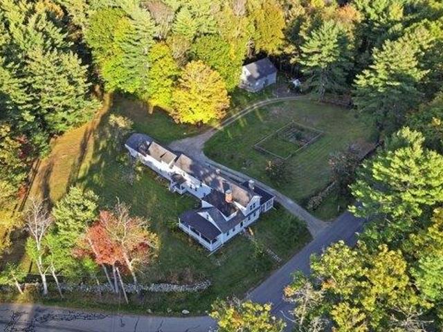 House for sale in Pequoig, Winchendon