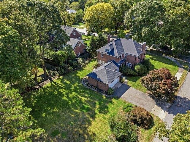 House for sale in Winchester, Middlesex County