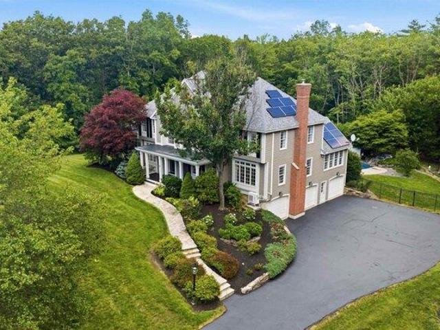 House for sale in New Hampshire