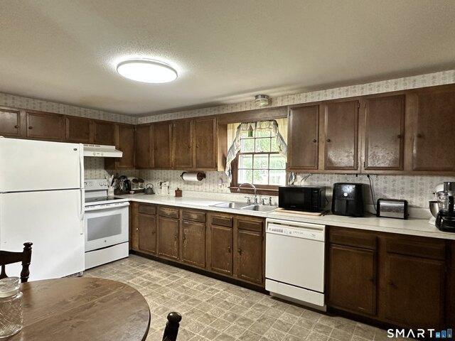House for sale in Windsor Locks, Connecticut