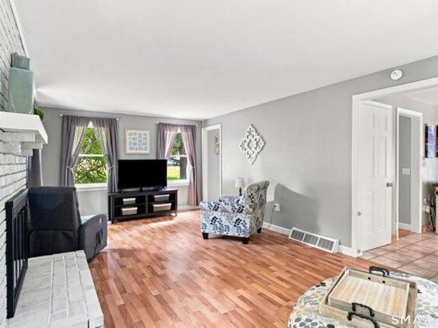 House for sale in Windsor Locks, Connecticut