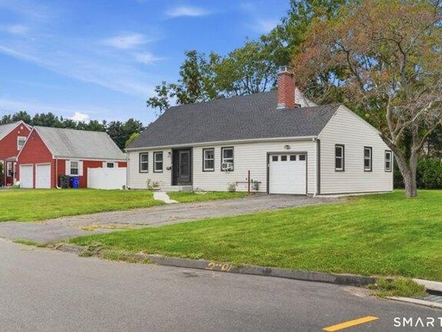 House for sale in Windsor Locks, Capitol Planning Region