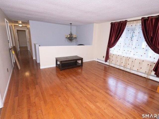House for sale in Windsor Locks, Capitol Planning Region