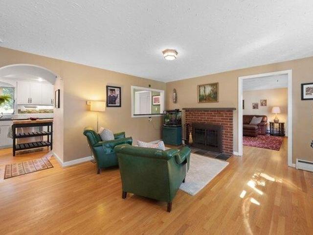 House for sale in Woburn, Middlesex County