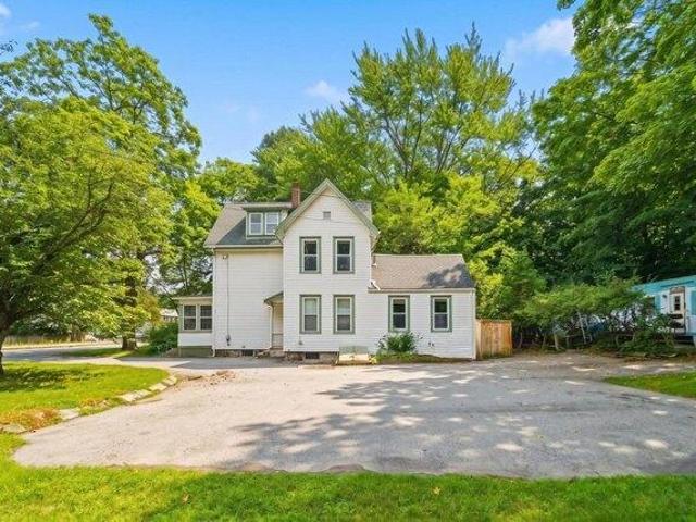 House for sale in Montvale, Woburn