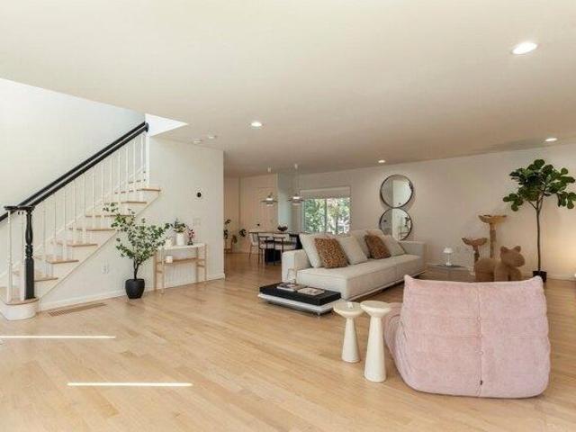 House for sale in Woburn, Middlesex County