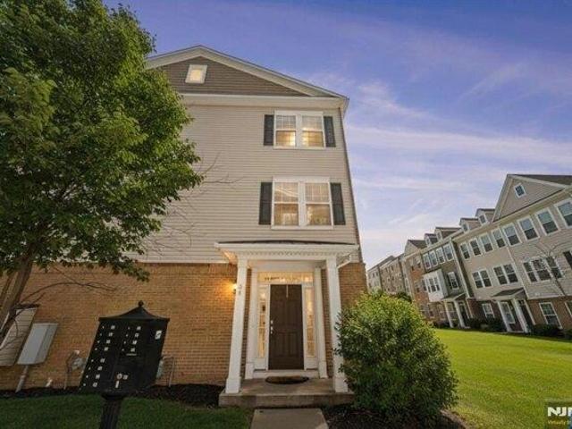 House for sale in Wood Ridge, New Jersey