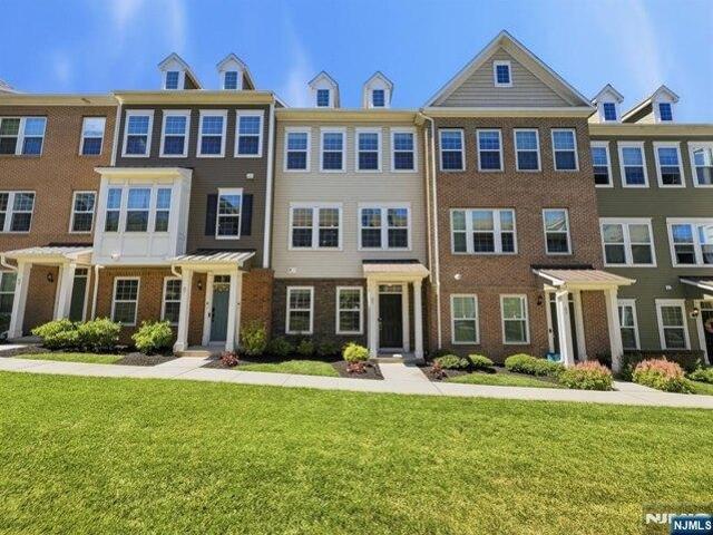 House for sale in Wood Ridge, New Jersey