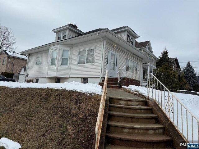 House for sale in Wood Ridge, New Jersey