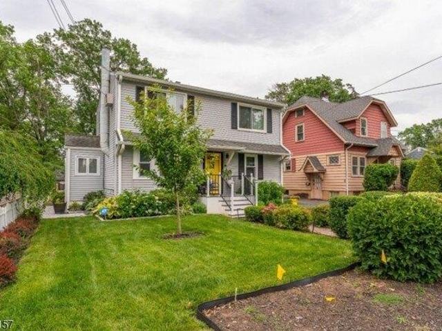 House for sale in Avenel, New Jersey