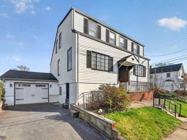 House for sale in Avenel, New Jersey