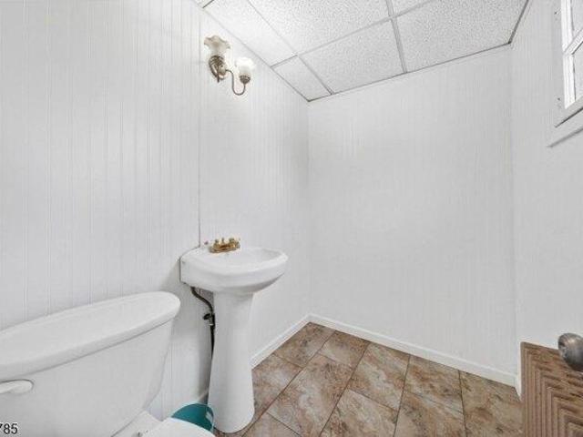 House for sale in Avenel, New Jersey