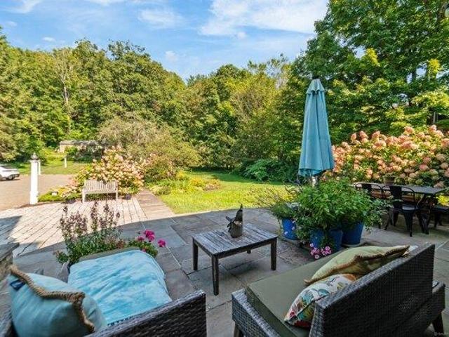 House for sale in Woodbury, Connecticut