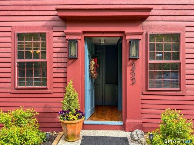 House for sale in Woodbury, Connecticut
