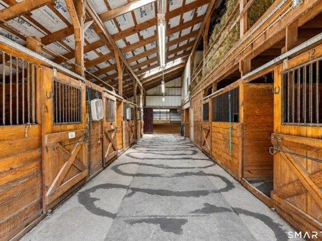 House for sale in Woodbury, Connecticut