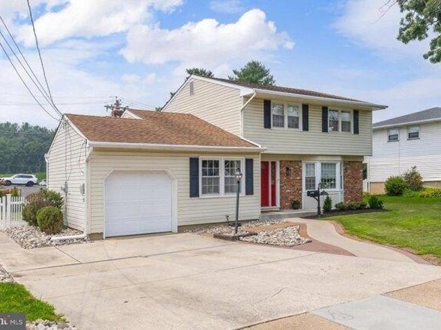 House for sale in Woodbury Heights, New Jersey