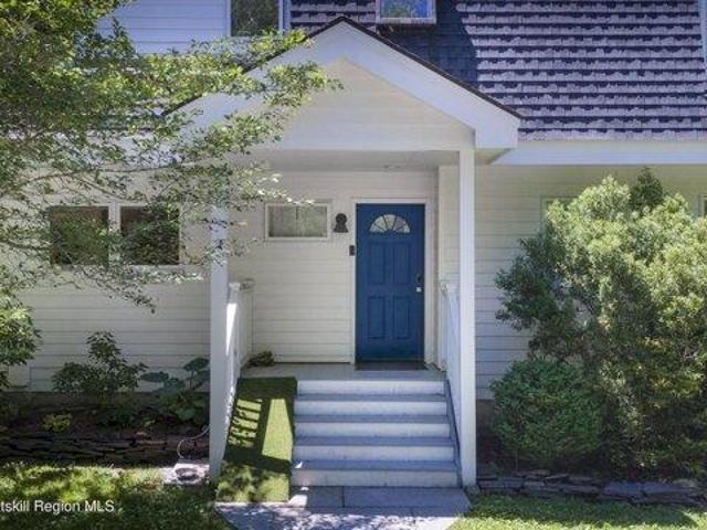 House for sale in Bearsville, New York