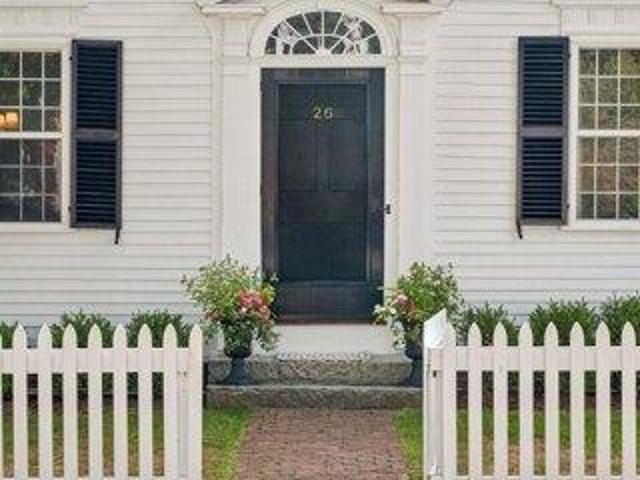 House for sale in Woodstock Village Historic District, Woodstock