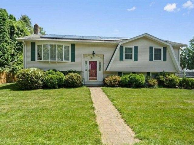 House for sale in Worcester, Massachusetts