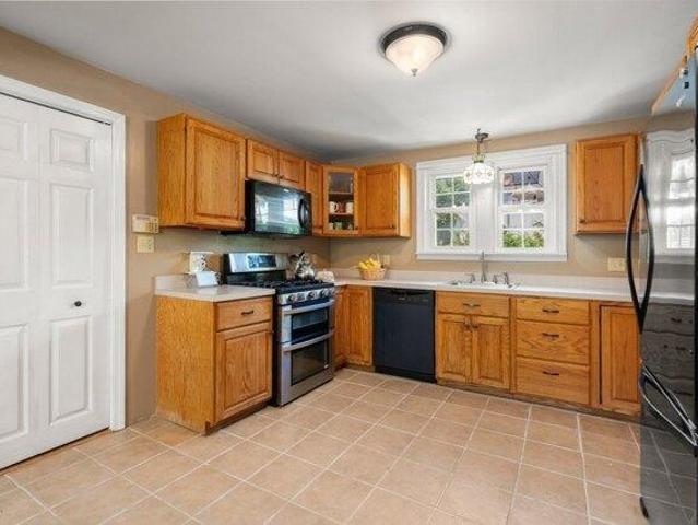 House for sale in Tatnuck Square, Worcester