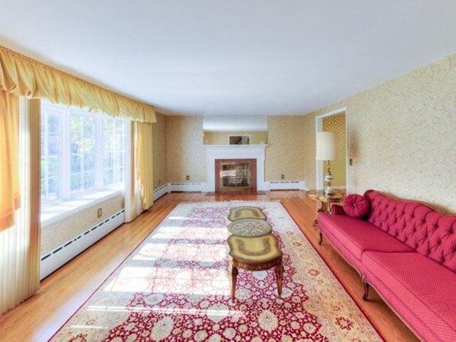 House for sale in Westchester, Worcester
