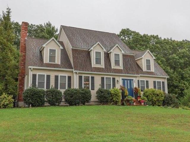 House for sale in Wrentham, Massachusetts