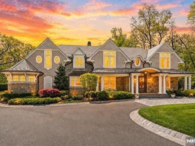 House for sale in Wyckoff, New Jersey