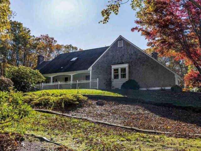 House for sale in Barnstable