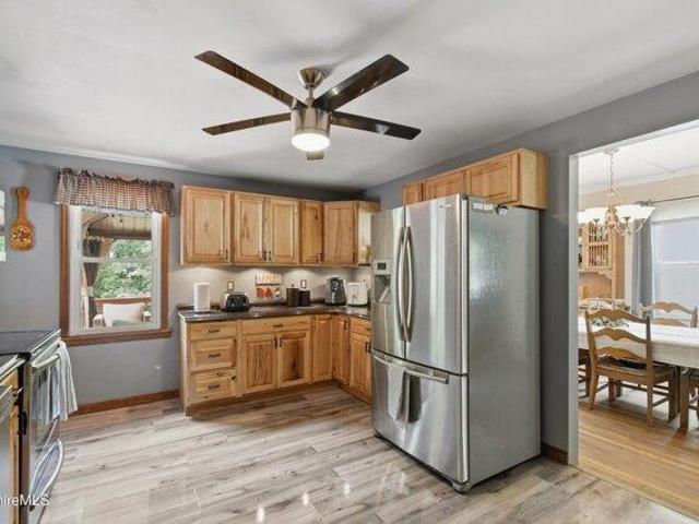 House for sale in Summer Street Historic District, Adams