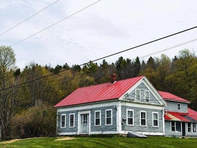 House for sale in Albany, Vermont