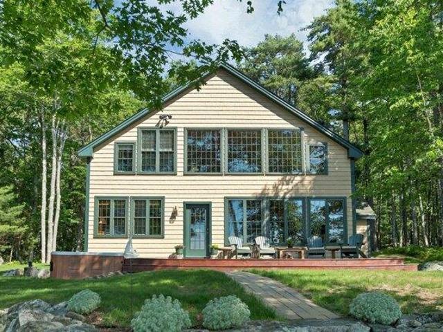 House for sale in New Hampshire