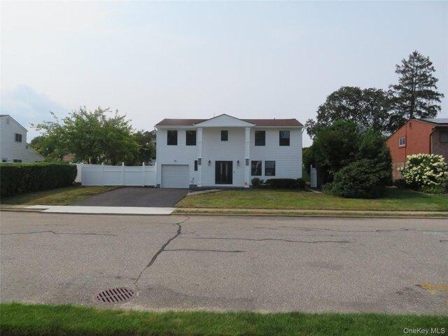 House for sale in Babylon, New York