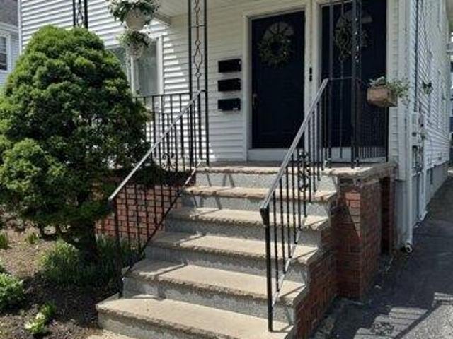 House for sale in East Arlington, Arlington