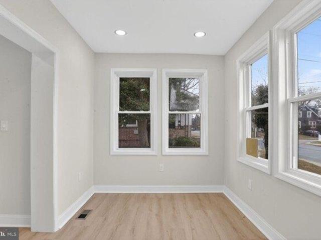 House for sale in Gibsonton, Maryland
