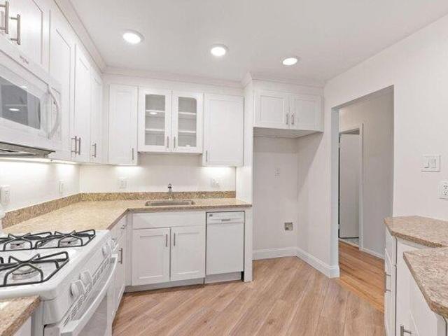 House for sale in Hudson, New Jersey
