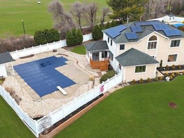 House for sale in Berlin, New Jersey