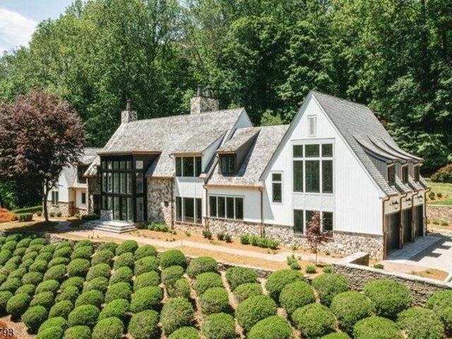 House for sale in Bernardsville, New Jersey
