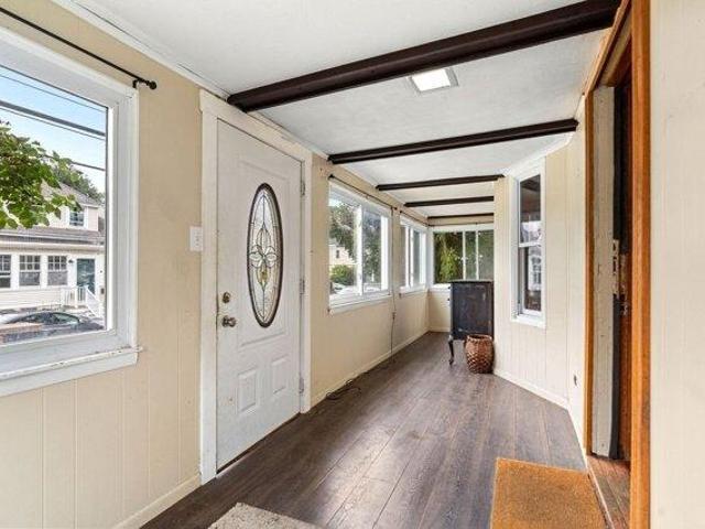 House for sale in Rial Side, Beverly