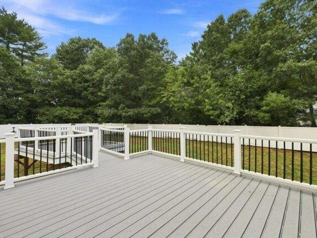 House for sale in North Billerica, Billerica