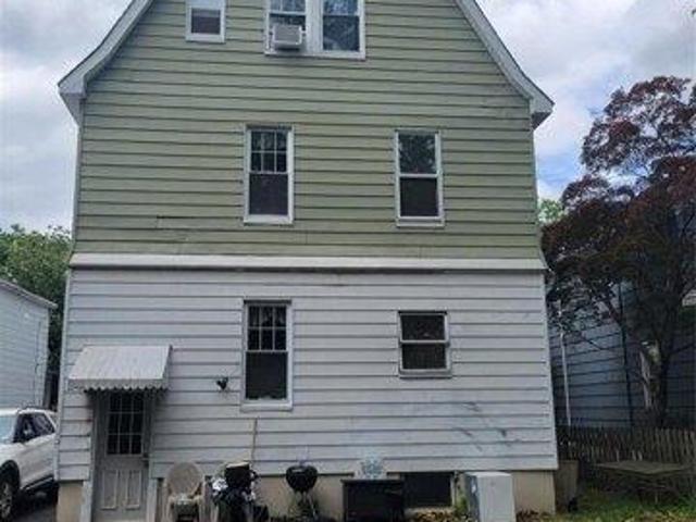 House for sale in Bloomfield