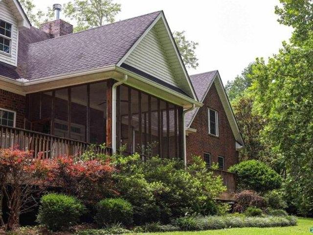 House for sale in Boaz, Alabama