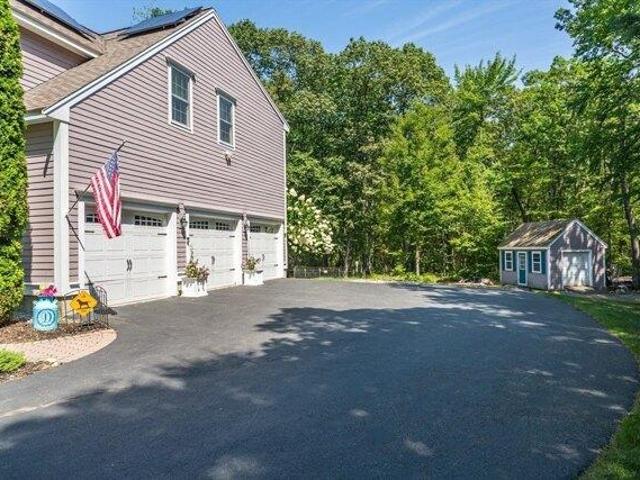House for sale in Bolton, Massachusetts
