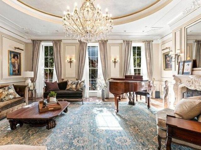 House for sale in Beacon Hill, Boston