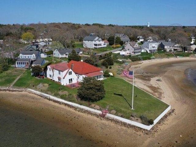 House for sale in Cataumet, Massachusetts