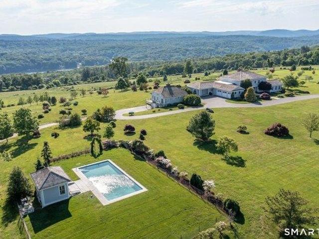 House for sale in Bridgewater, Connecticut