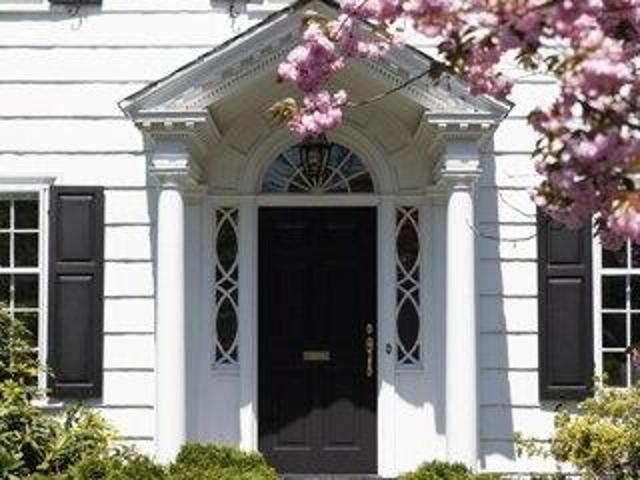 House for sale in Chestnut Hill, Brookline